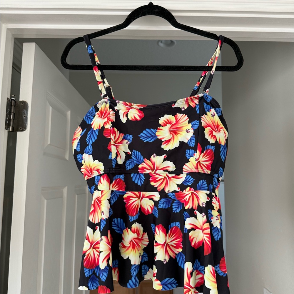 Hibiscus Tankini